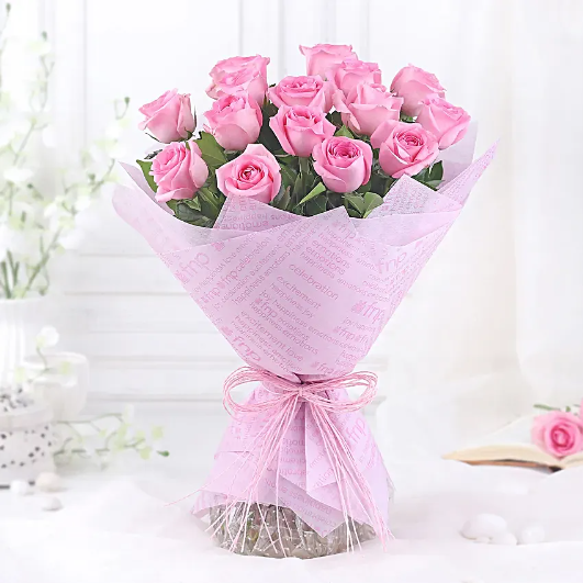 Blushing beauty rose standing bouquet